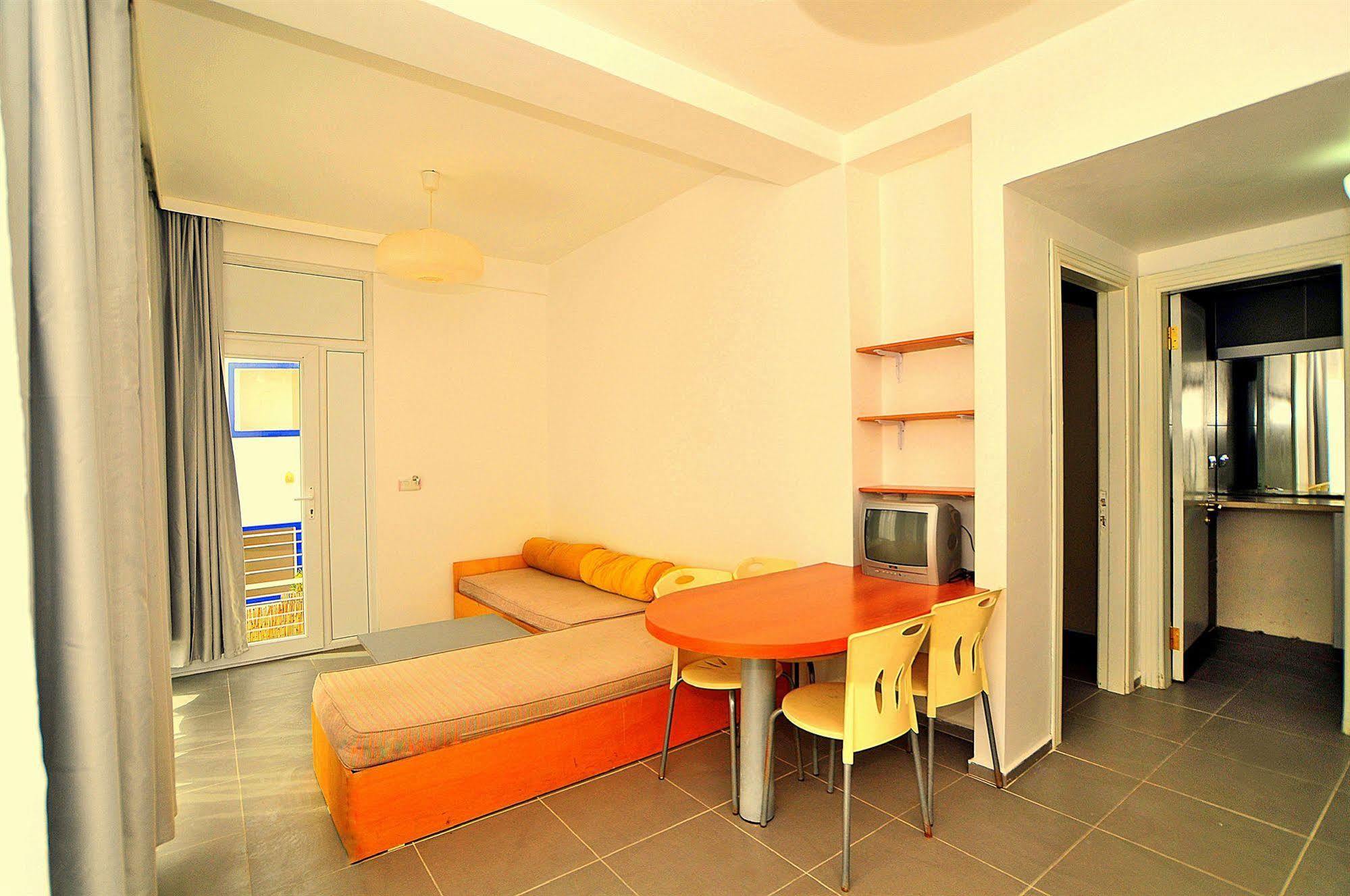 Sky Nova Hotel & Suites Бодрум Экстерьер фото